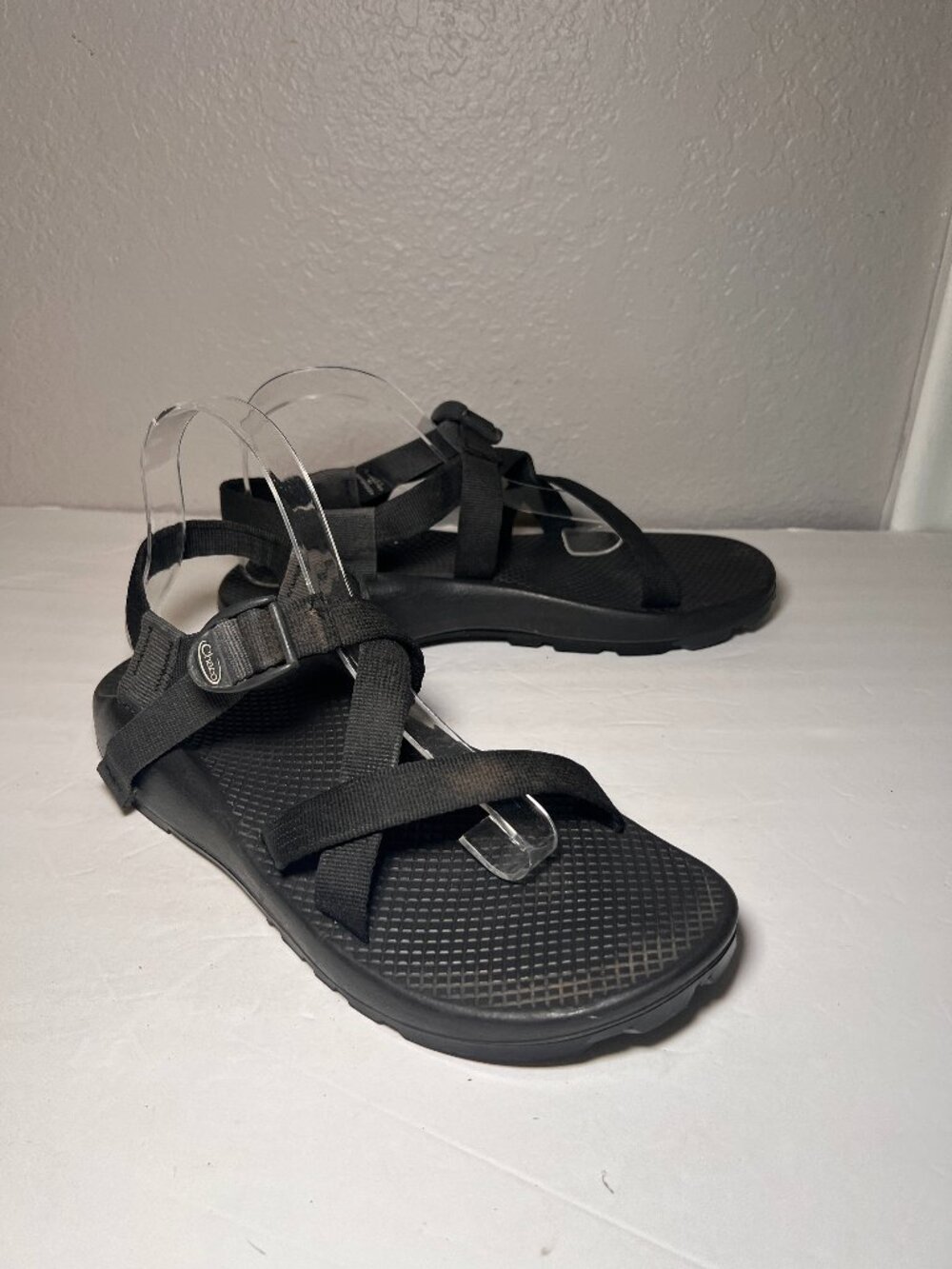 Chaco Women Size 10 Black Z/2 Adjustable Strap Sandals